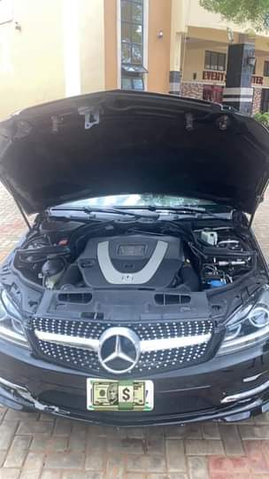 A picture of Few months used Mercedes Benz C350 2011 model with panoramic