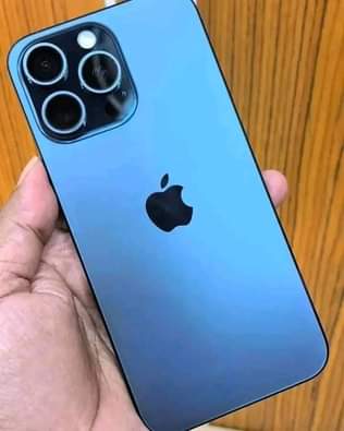 A picture of IPHONE 14PRO MAX call WhatsApp 0702378741