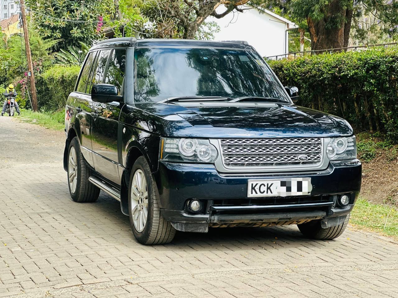 A picture of Range rover vogue