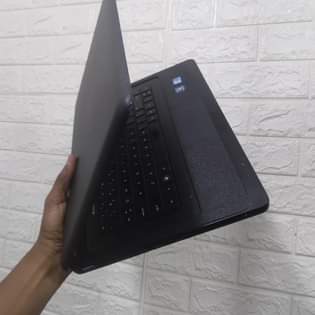 A picture of laptop hp probook core 2duo