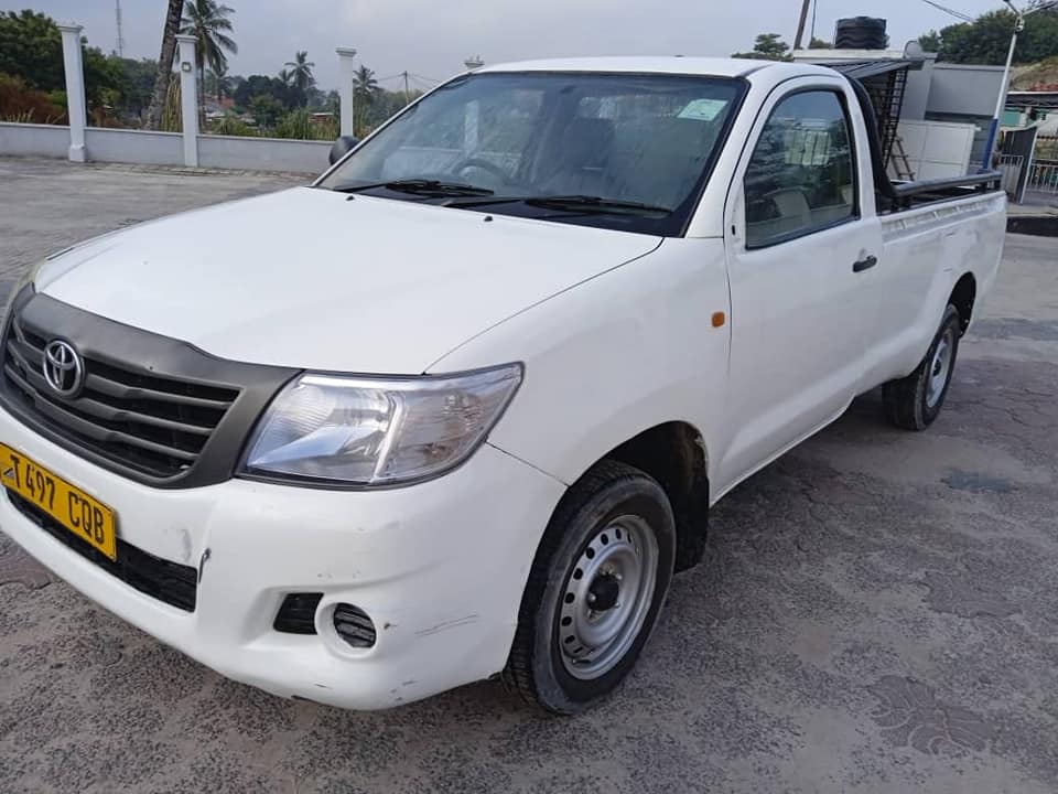 A picture of pick up hilax single
