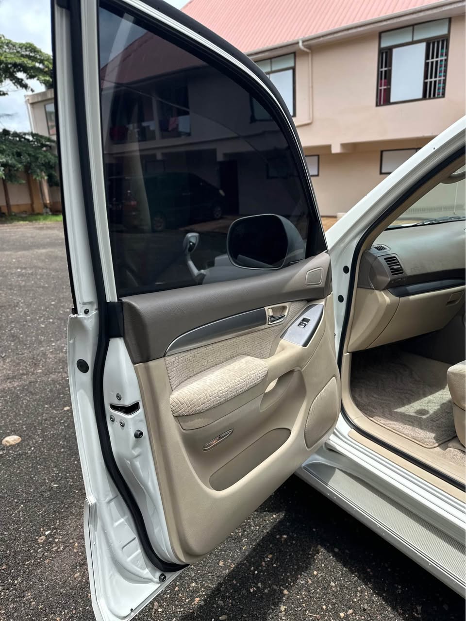 A picture of LAND CRUISER PRADO 120 2006 DIESEL