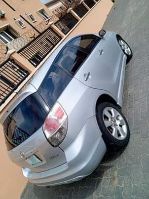A picture of Toyota matrix 2006 first body pan