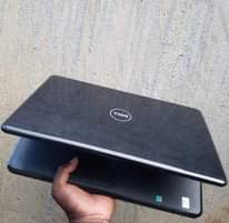 A picture of Dell laptop