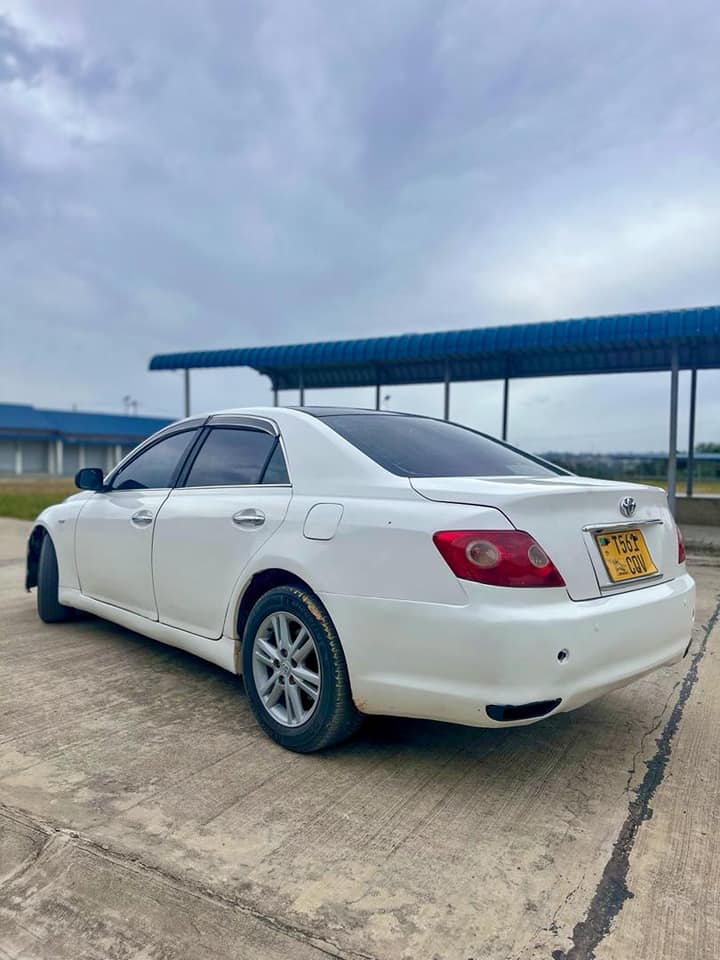 A picture of TOYOTA MARK X