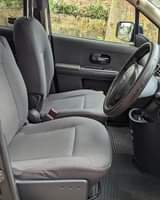 A picture of Nissan lafesta