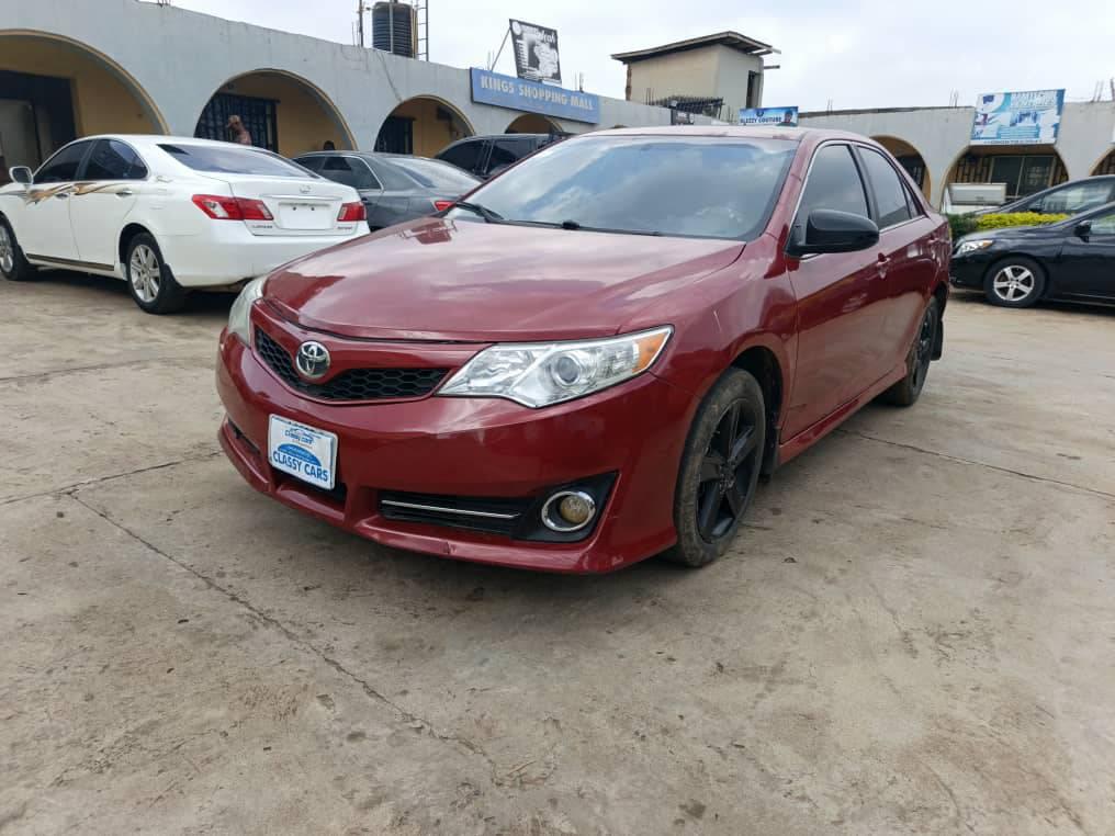 A picture of 2014 SUPER CLEAN SOUND TOYOTA CAMRY SPIDER untampered good 4