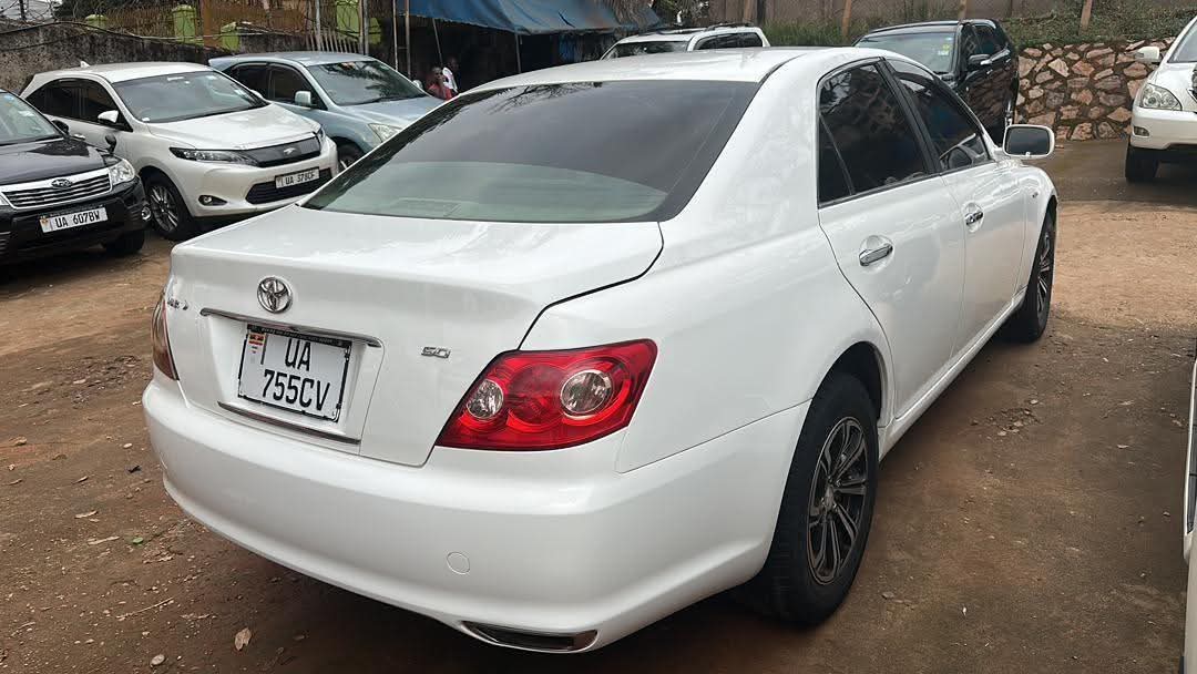 A picture of 2008 Toyota Mark X 2008