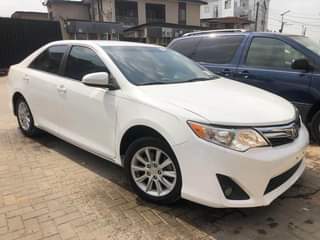 A picture of Toyota Camry LE 2012