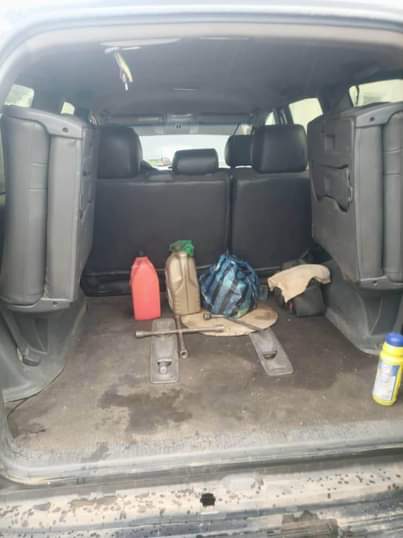 A picture of 2010 Prado everything working .. buy and drive going for