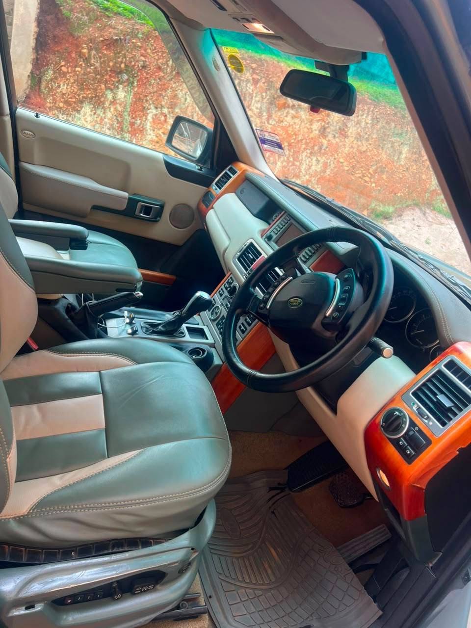 A picture of Range rover petrol on quick sale