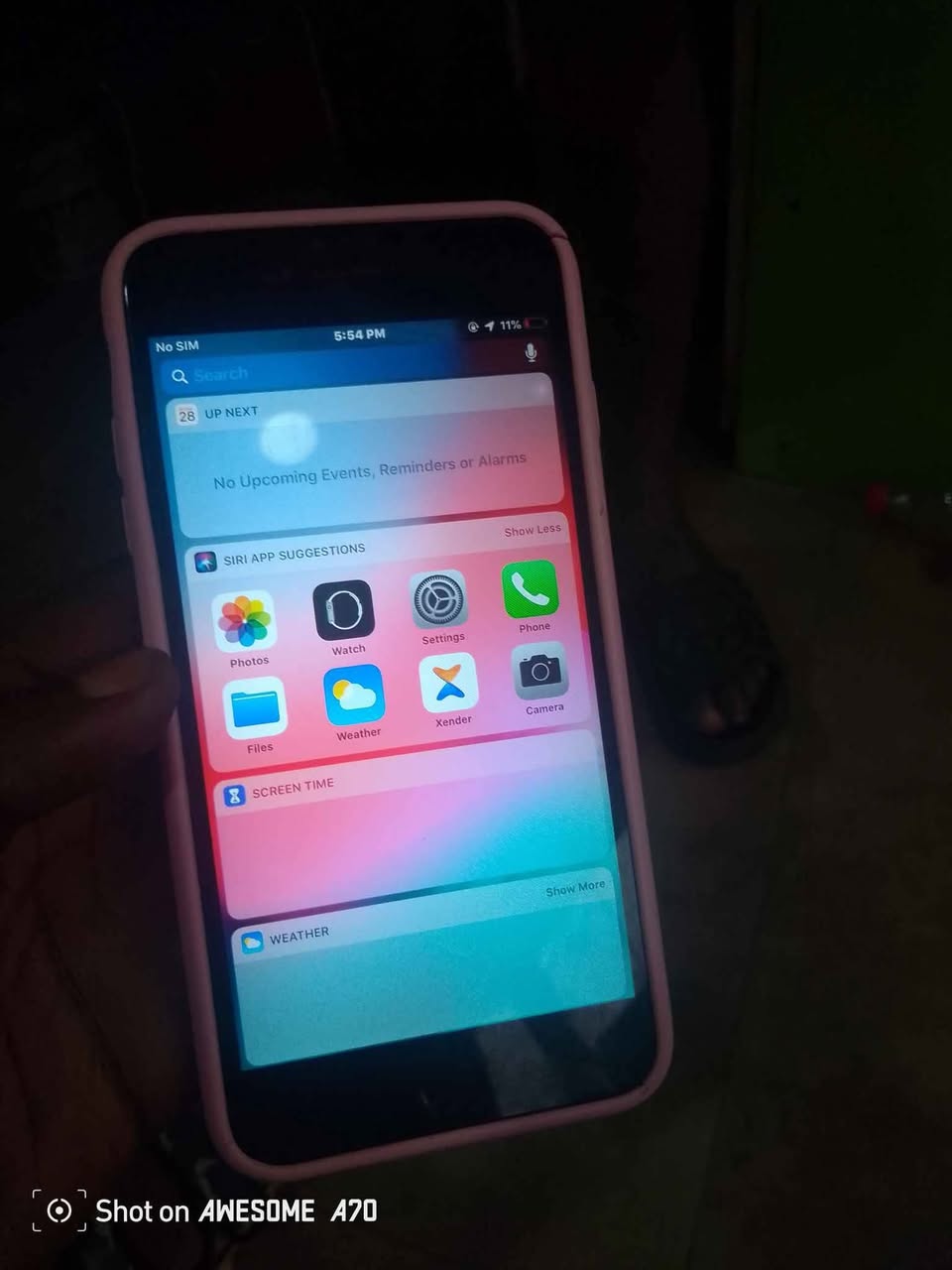 A picture of Iphone 6 plus 64gb