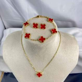 A picture of set ya cheni na hereni bracelet