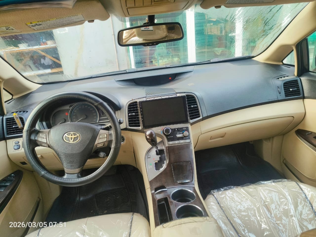 A picture of 2010 Toyota venza