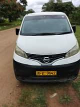 nissan nv200