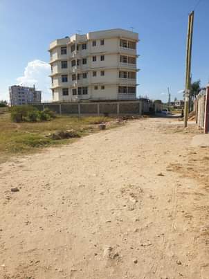 houses utange