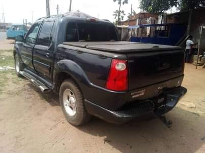 A picture of 2002 Ford Ford explorer