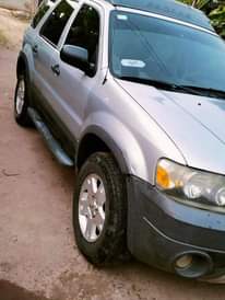 A picture of Ford escape 2003