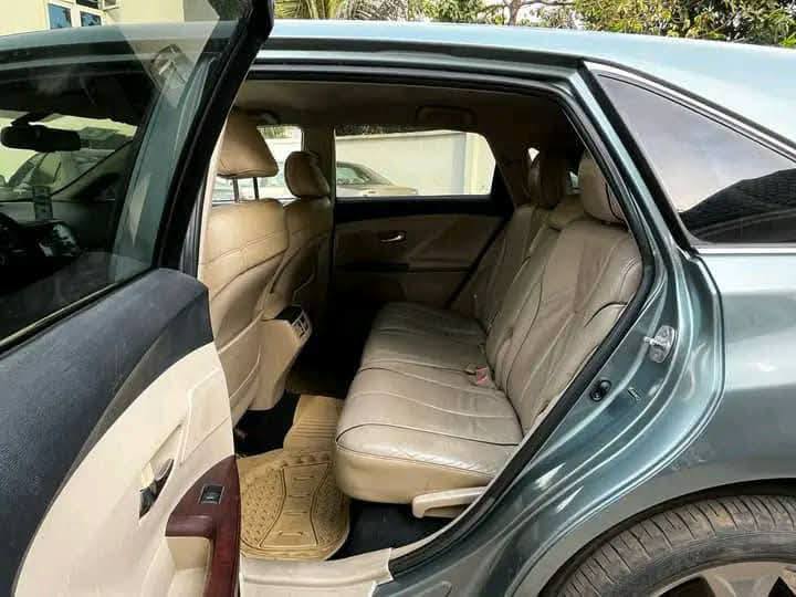 A picture of Distress sale 2012 Toyota Camry 4WD Full option with reverse
