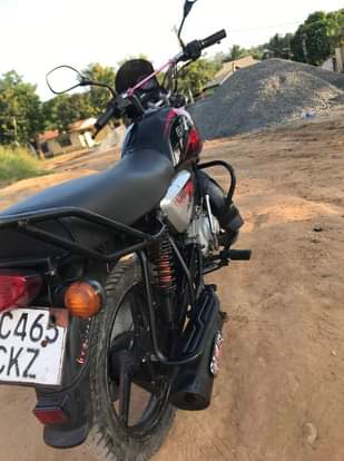 A picture of Boxer X 150 5 GEARS Full document Haina tatizo lolote