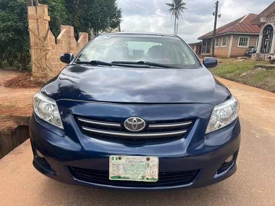 A picture of 08 corolla 09051025353