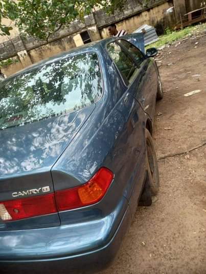 A picture of Clean Toyota carmy fish light 2002