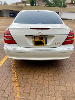 A picture of Mercedes Benz E240