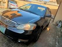 A picture of Toyota corolla 2004