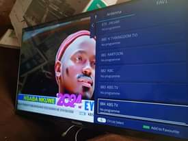 A picture of Hisence flameless smart 32 Inches VIDAA digital flat tv on