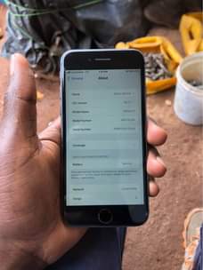 A picture of Iphone 8 64gb