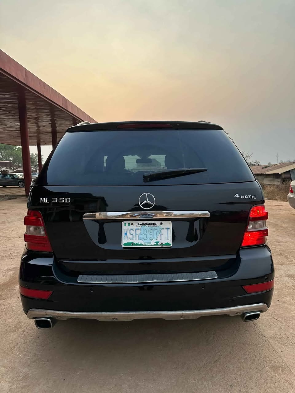 A picture of Ml350 2010 SHARP USED 07031284704