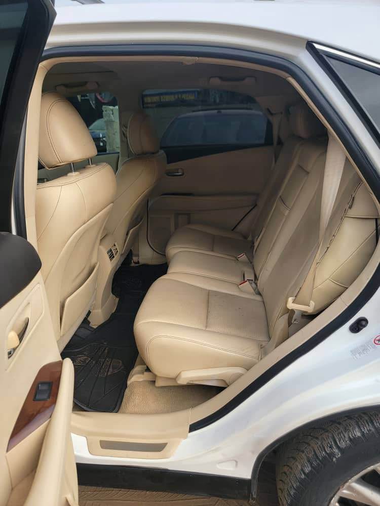 A picture of 2014 Rx350
