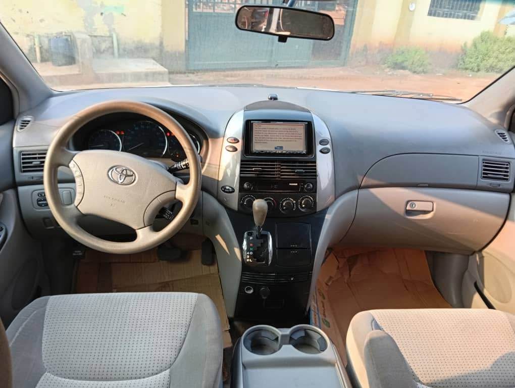 A picture of NEW YEAR PROMO SALES FOREIGN USED 2008 TOYOTA SIENNA LE