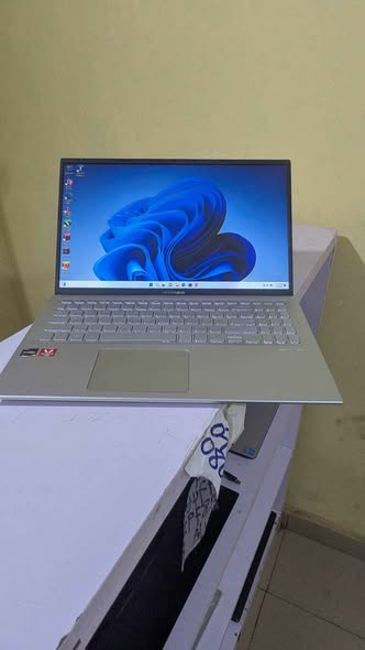 A picture of Asus Vivobook Dedicated graphics Laptop