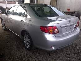 A picture of Make Toyota Model Corolla Year 2010 Type of car 4