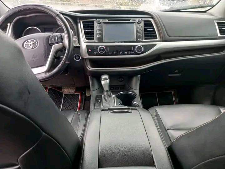 A picture of Over highest grade Toyota Highlander 2016 17 model Everything is