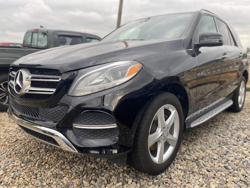 A picture of 2017 Foreign Used ML350