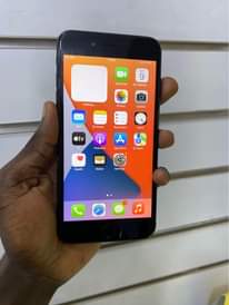 A picture of iPhone 7 Plus 128gb battery health 100 fingerprint working 400K