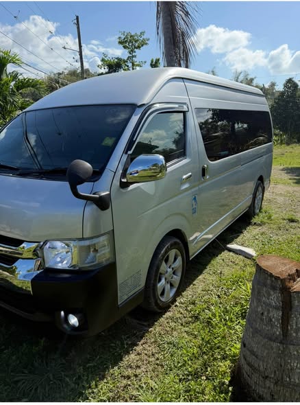used toyota hiace