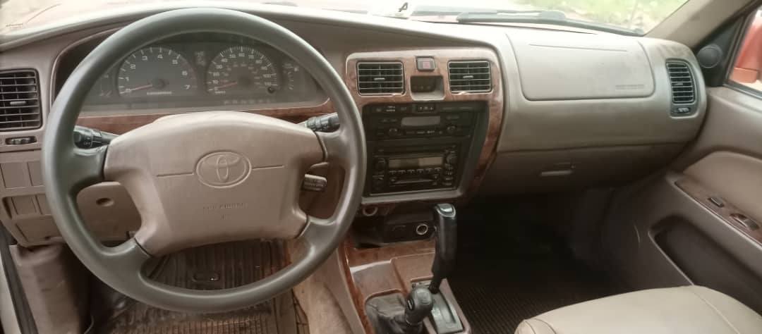 A picture of Toyota 4Runner jeep 2002 model First body Awka Anambra State