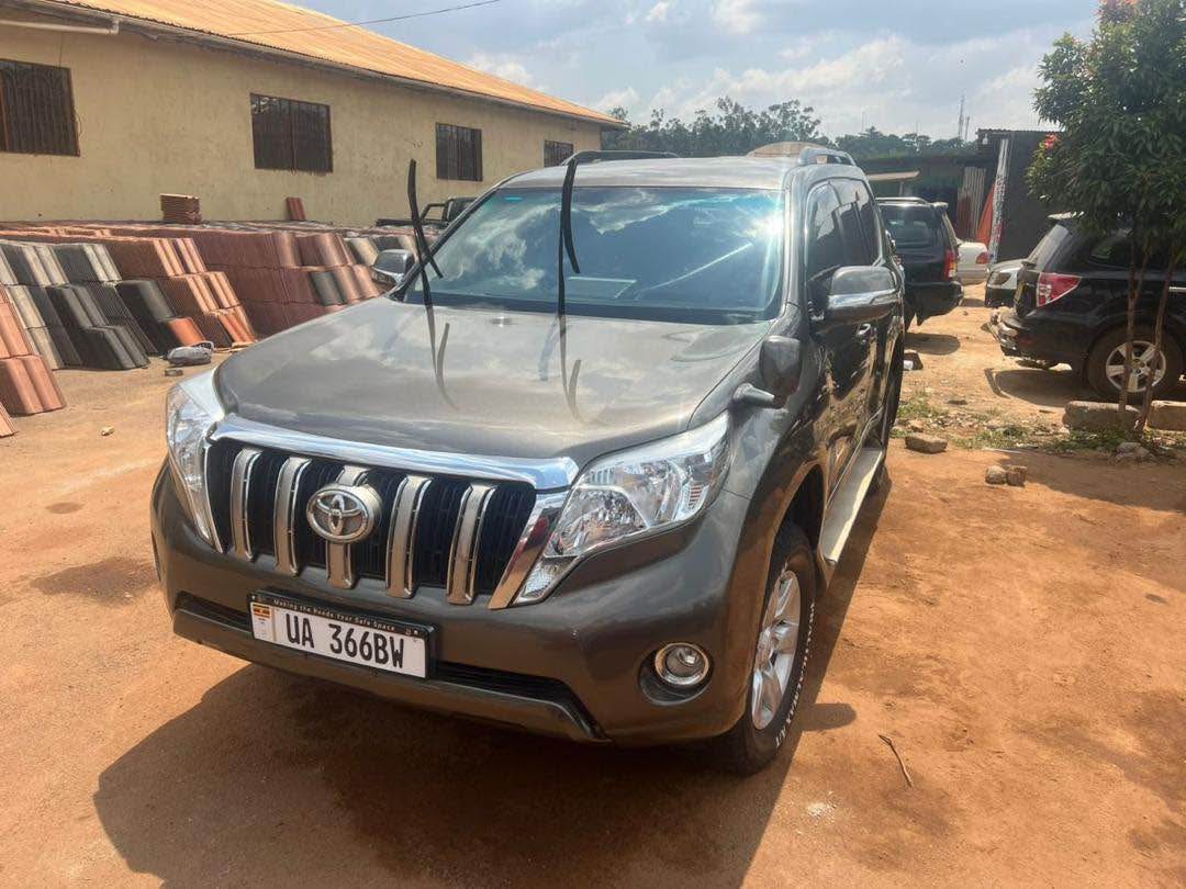 A picture of Land cruiser tx