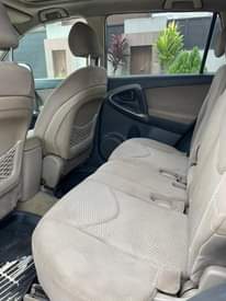 A picture of Toyota RAV4 LE 2009 Toks standard Neatly used Engine Gear
