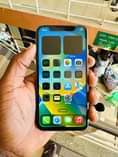 A picture of Iphone xs 64GB at shs 750 000ugx