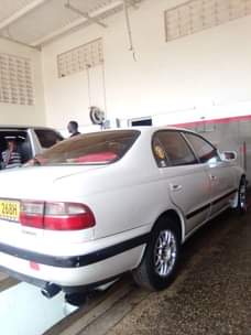 A picture of 1998 Toyota corona St 190 Saloon