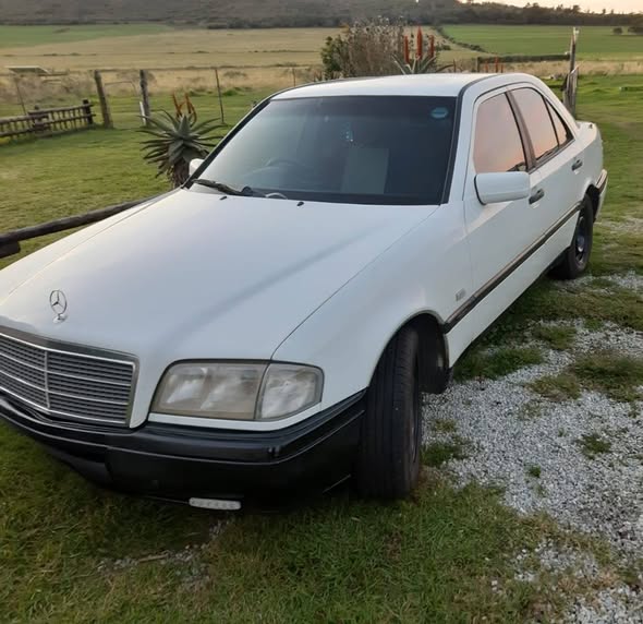 mercedes benz c180