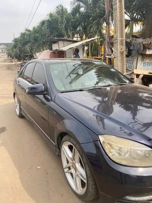 A picture of 2011 Mercedes Benz C300