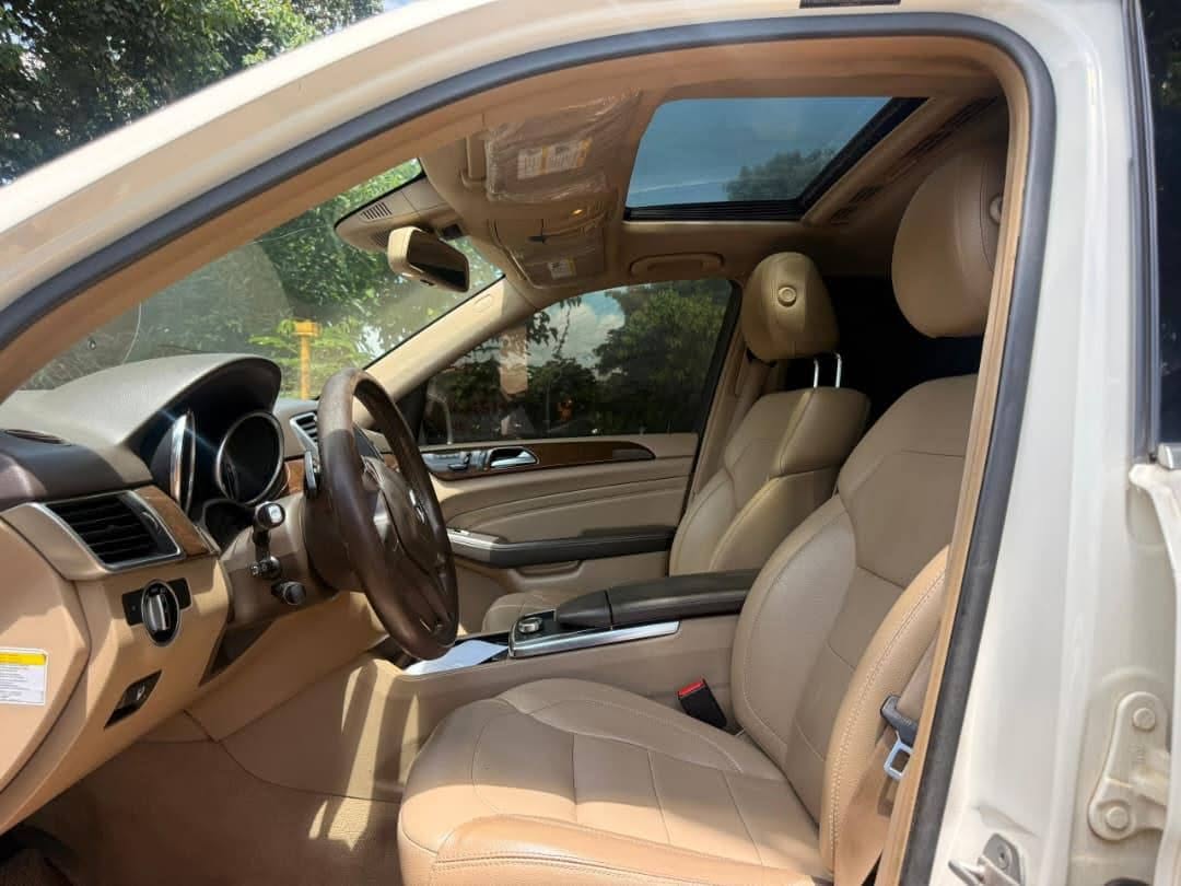 A picture of DEAL OF THE WEEK Local Used 2013 Benz ML350 Custom