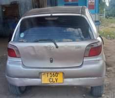 A picture of Vitz Old CLY Cc 900 Gear box safi Engine safi