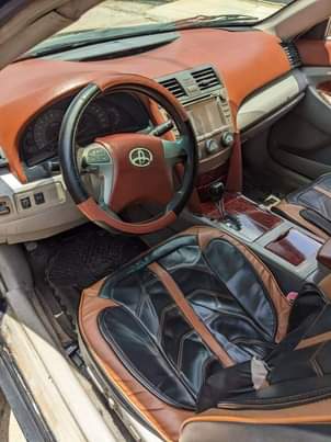 A picture of Toyota Camry 08