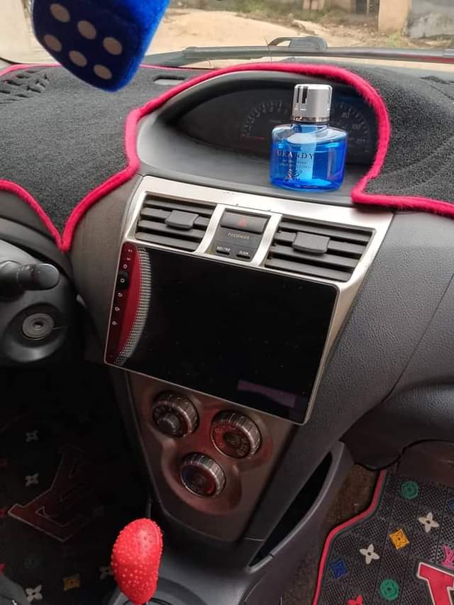 A picture of Well maintained Toyota Yaris few months used unscrewed engine gear